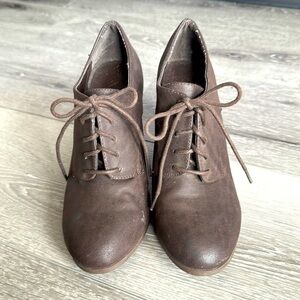 CANYON River Blues- Women’s Shoes, Size 6, Style Laine